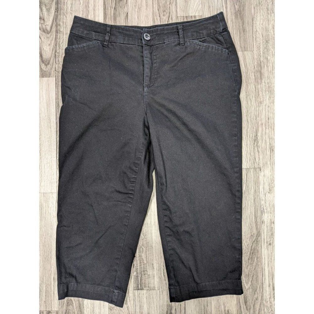 (3/$35) St. John's Bay Womens Size 10 Pockets‎ Black Chino Capri Pants